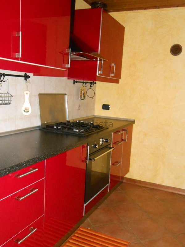 pentavano in affitto a Valdilana in zona Marone