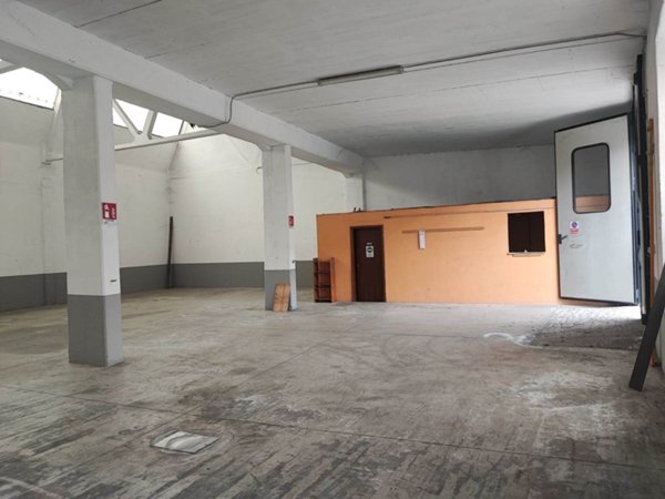 locale commerciale in affitto ad Arquata Scrivia