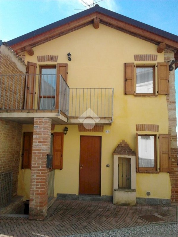 casa indipendente in affitto a Camagna Monferrato