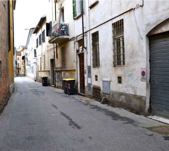 trivano in affitto a Casale Monferrato