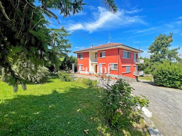 casa indipendente in affitto a Casale Monferrato