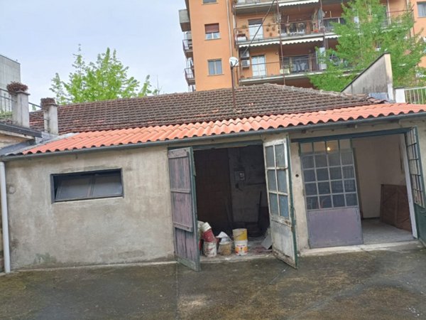 casa indipendente in affitto a Casale Monferrato