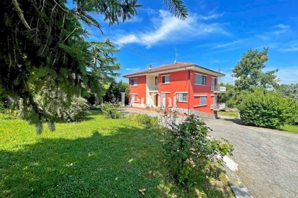casa indipendente in affitto a Casale Monferrato