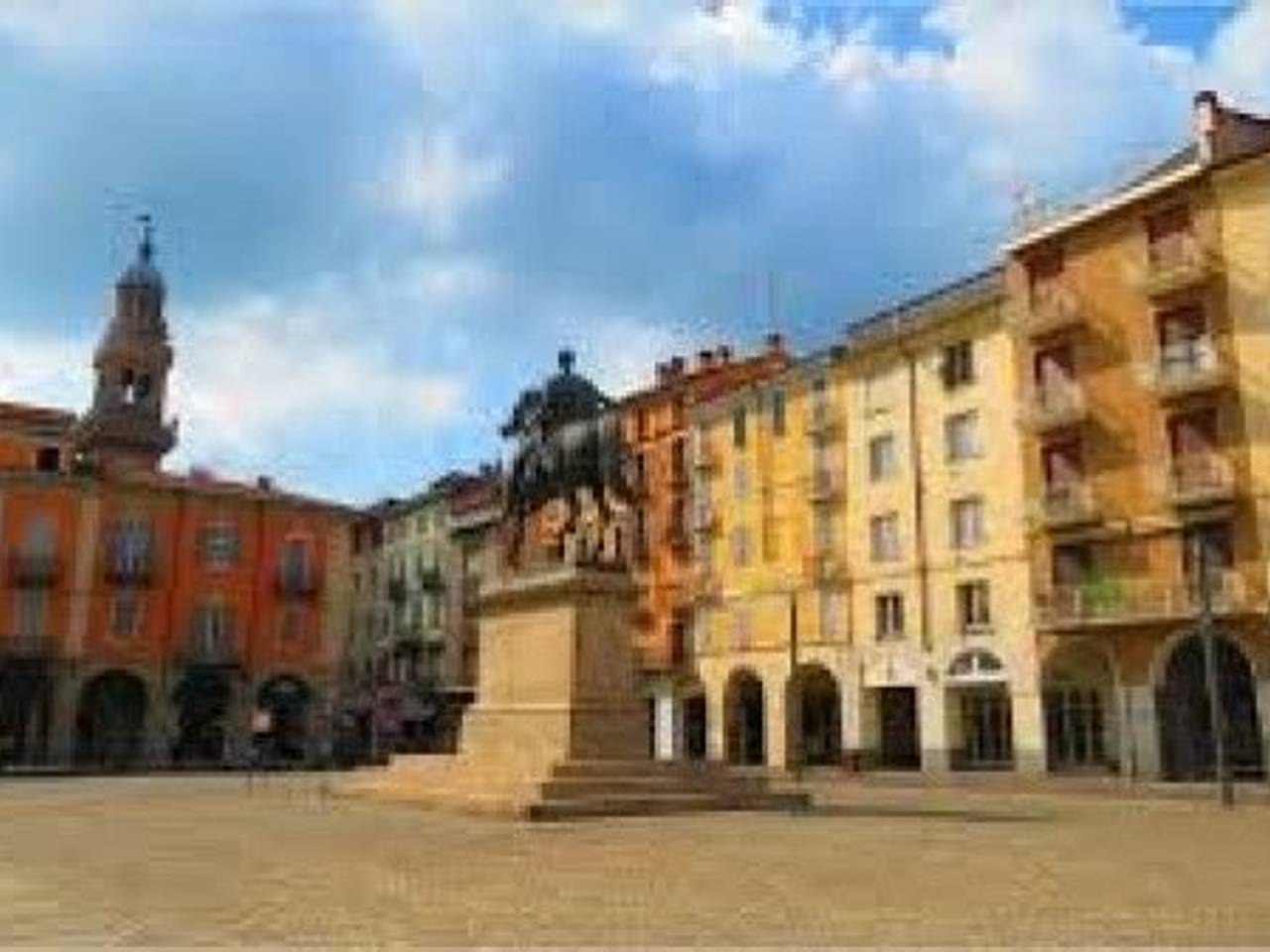 appartamento in affitto a Casale Monferrato