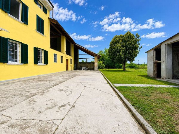 casa indipendente in affitto a Casale Monferrato in zona Santa Maria del Tempio