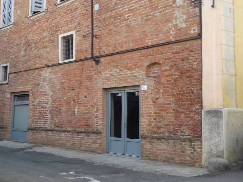 negozio in affitto a Cassine