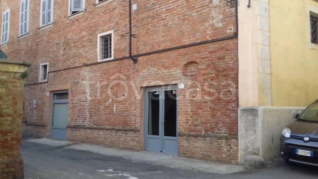 negozio in affitto a Cassine