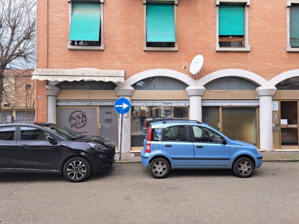 locale commerciale in affitto a Castellazzo Bormida