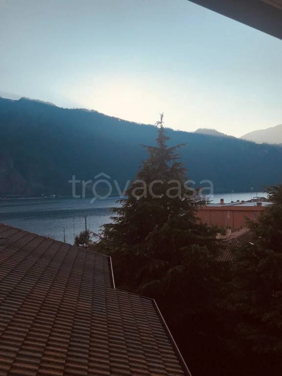 appartamento in affitto ad Abbadia Lariana