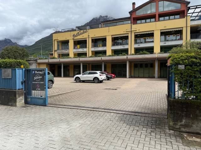 negozio in affitto ad Abbadia Lariana