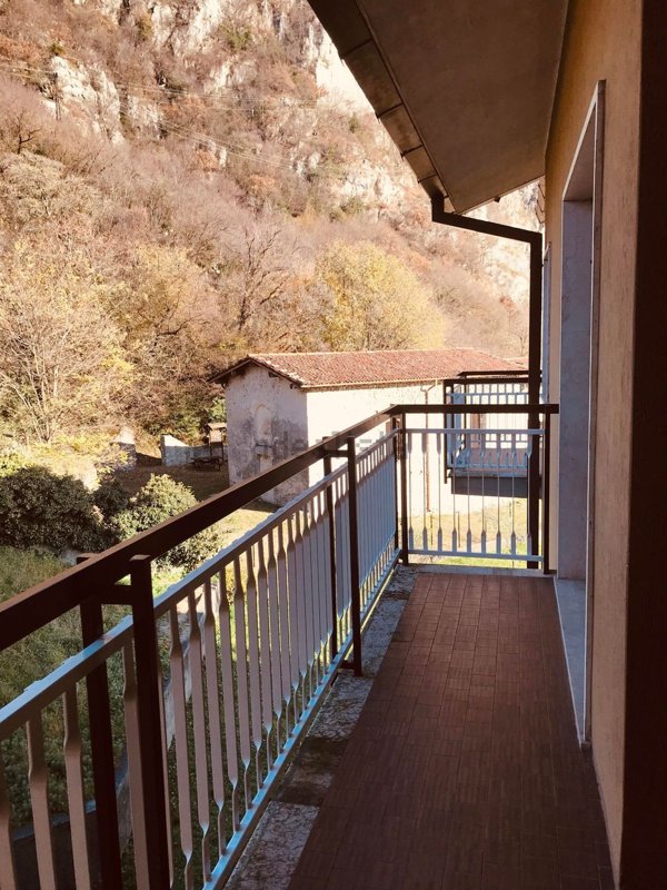 appartamento in affitto ad Abbadia Lariana
