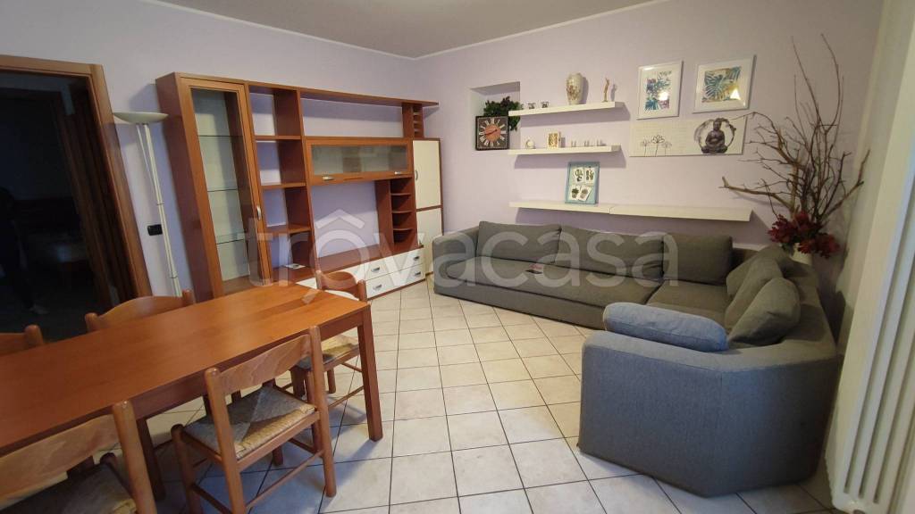 appartamento in affitto ad Airuno