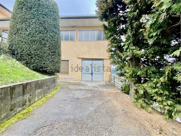 locale di sgombero in affitto a Barzago