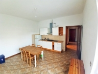 appartamento in affitto a Barzanò