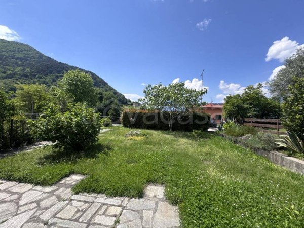 appartamento in affitto a Bellano in zona Bonzeno