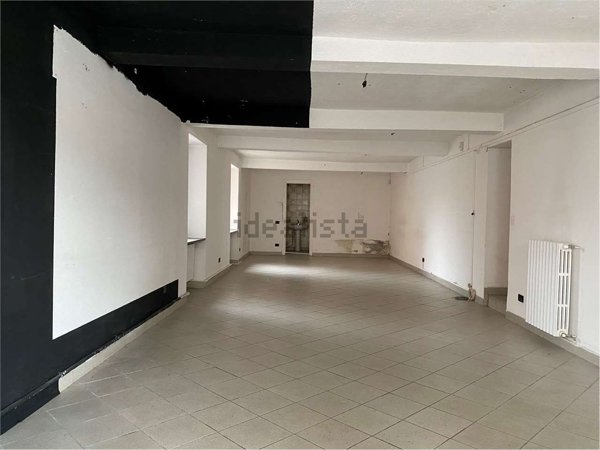 negozio in affitto a Bosisio Parini