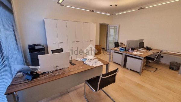 ufficio in affitto a Brivio