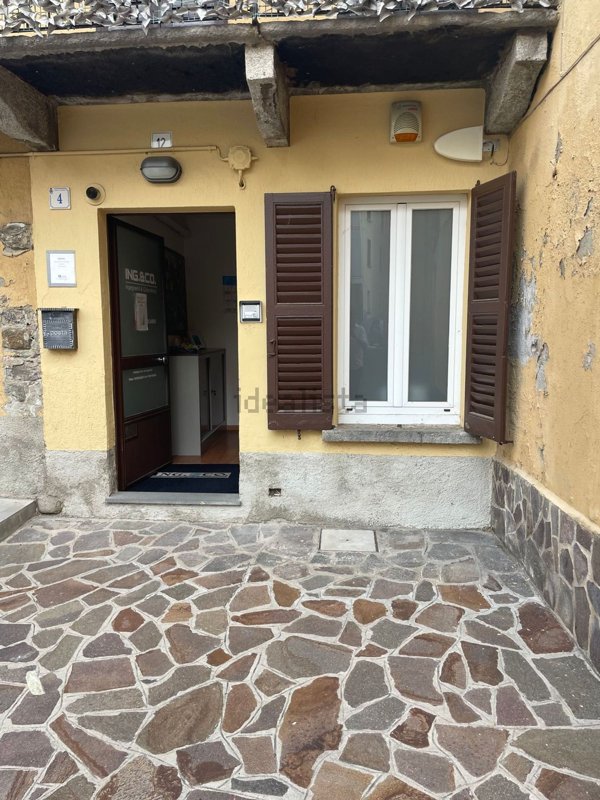 ufficio in affitto a Brivio