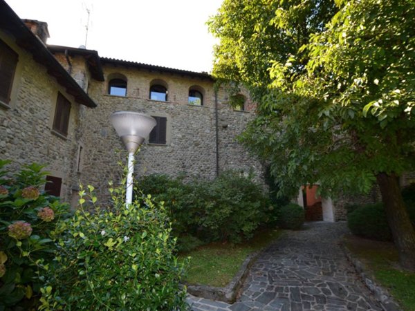 appartamento in affitto a Calco