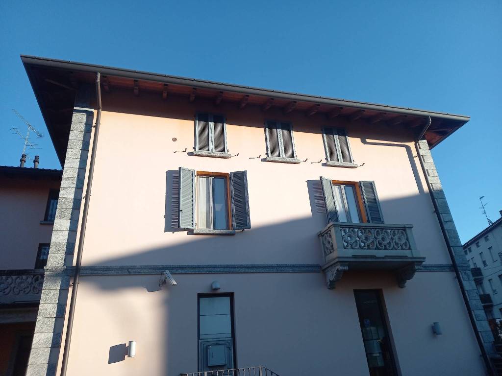 ufficio in affitto a Calco