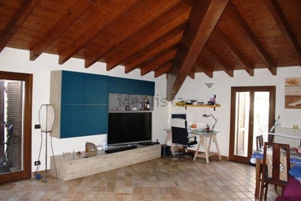appartamento in affitto a Calco