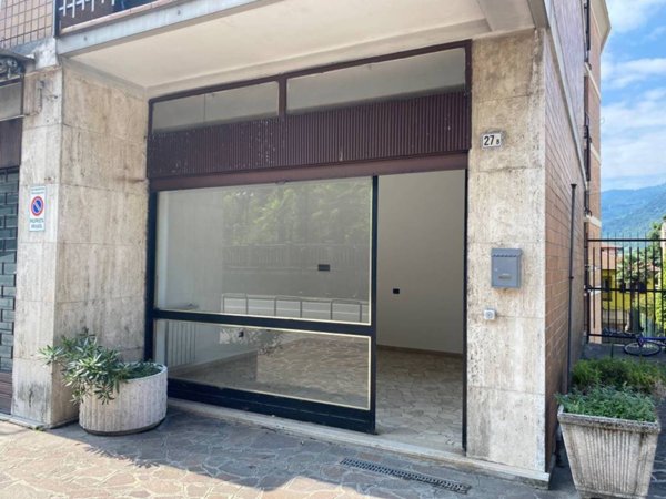 negozio in affitto a Calolziocorte