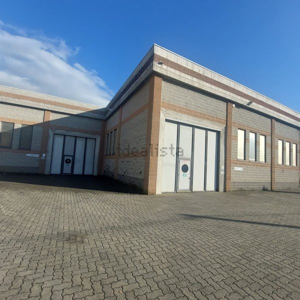 capannone in affitto a Calolziocorte