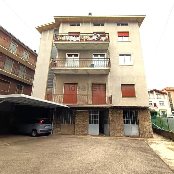 ufficio in affitto a Calolziocorte