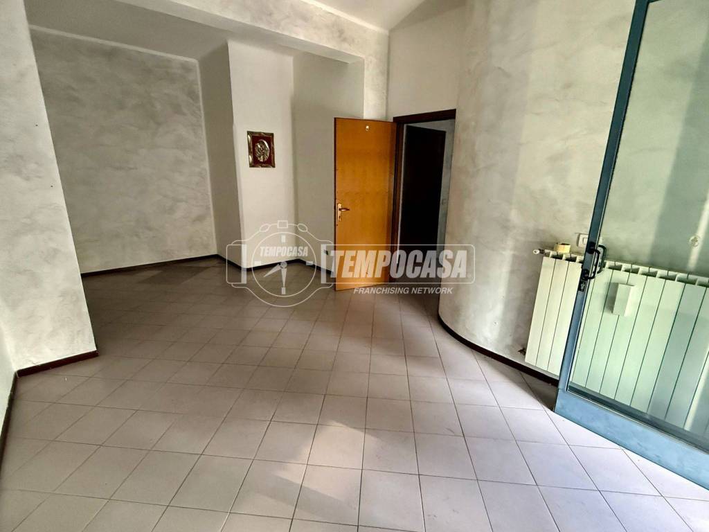 negozio in affitto a Casatenovo