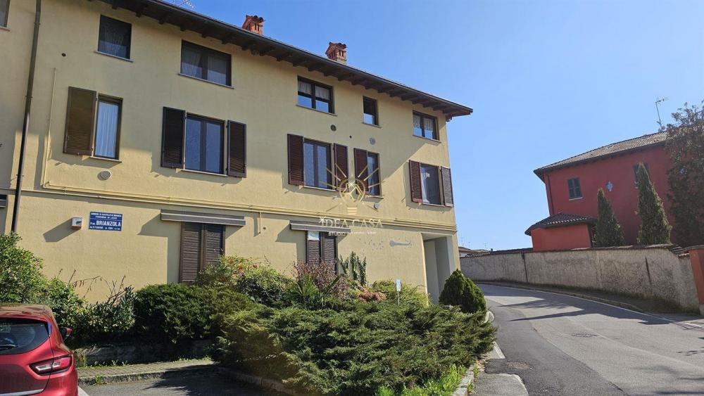 negozio in affitto a Castello di Brianza