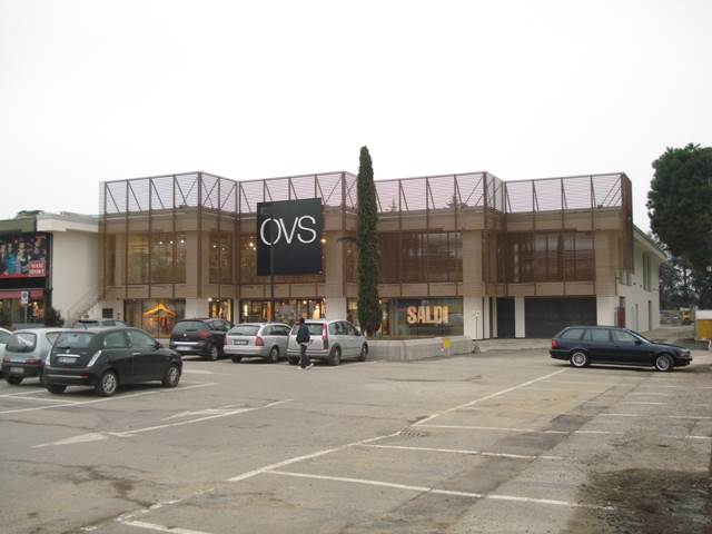 negozio in affitto a Cernusco Lombardone