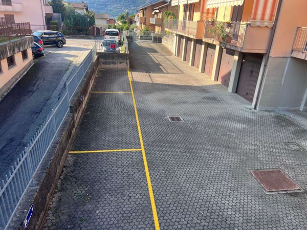 casa indipendente in affitto a Colico