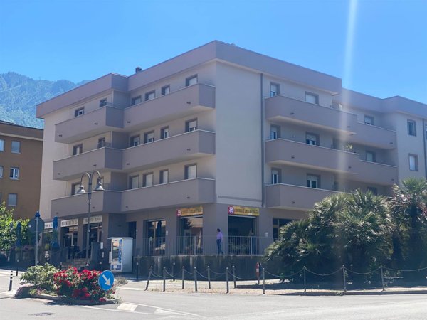 appartamento in affitto a Colico in zona Villatico