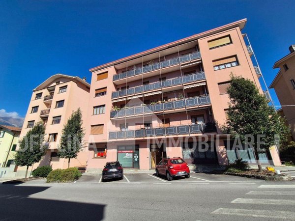 ufficio in affitto a Colico