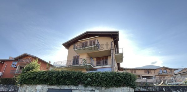 appartamento in affitto a Colico