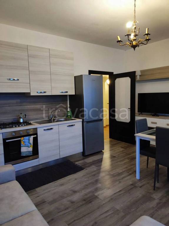 appartamento in affitto a Colico