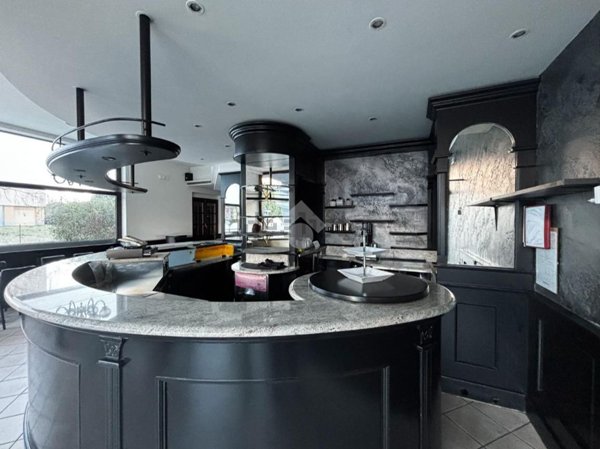 negozio in affitto a Colico