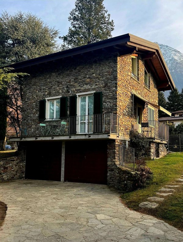 casa indipendente in affitto a Colico