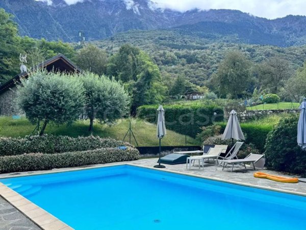 casa indipendente in affitto a Colico