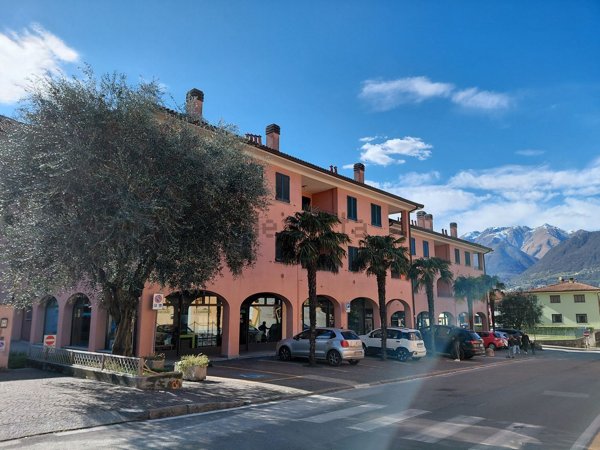 appartamento in affitto a Colico