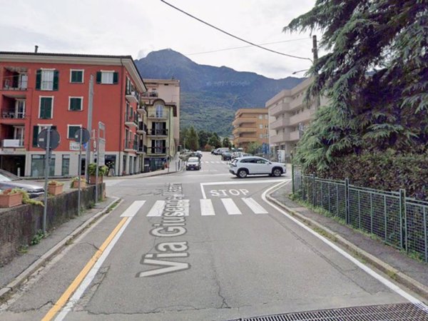 appartamento in affitto a Colico