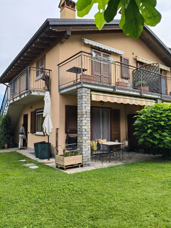 appartamento in affitto a Colico