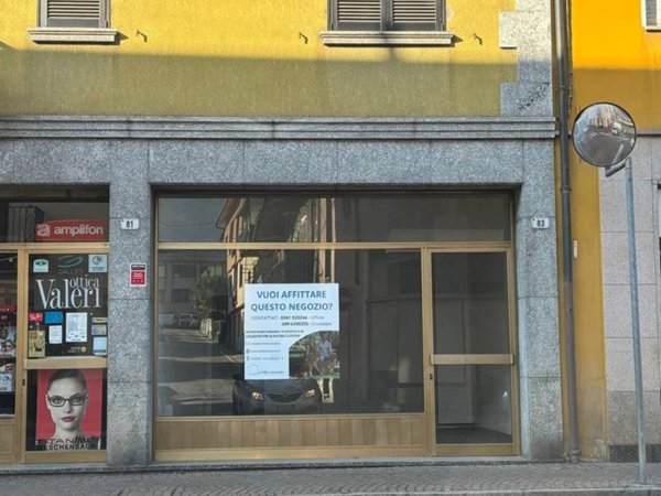 negozio in affitto a Colico in zona Villatico