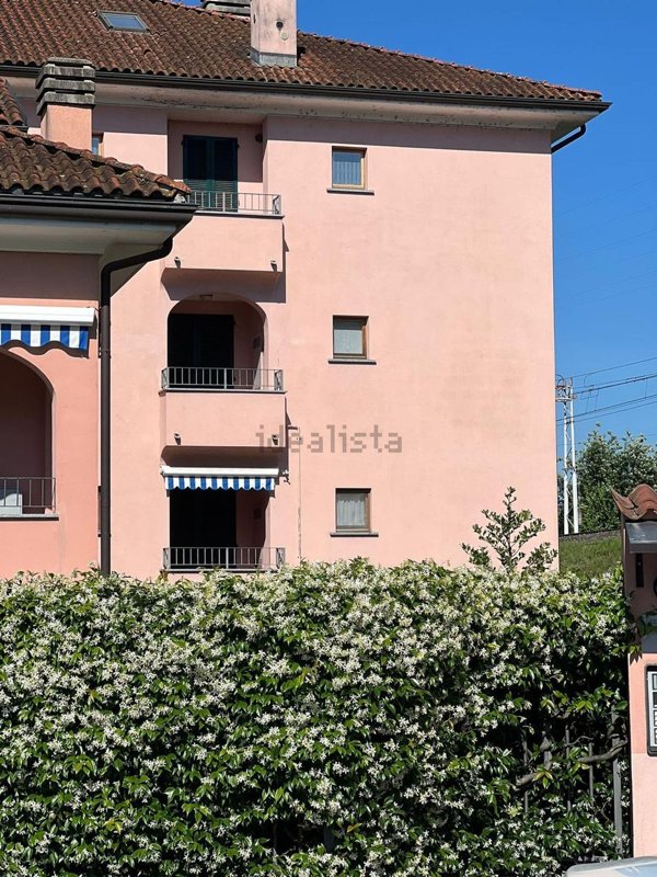 appartamento in affitto a Colico in zona Villatico