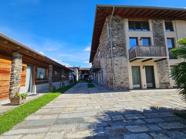 appartamento in affitto a Colico in zona Curcio