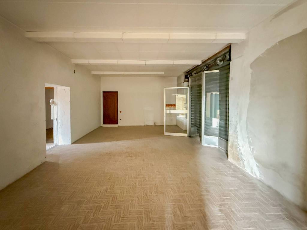 negozio in affitto a Costa Masnaga