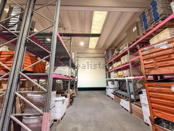 locale commerciale in affitto a Costa Masnaga