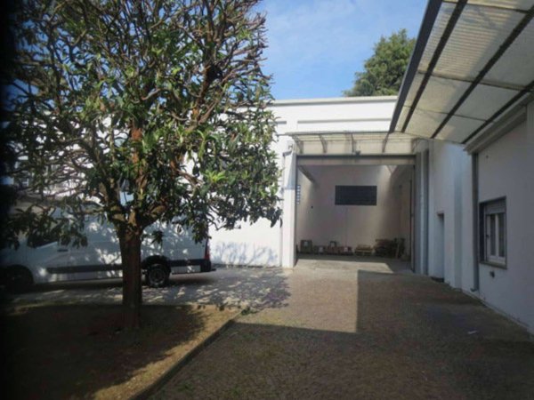 capannone in affitto a Costa Masnaga