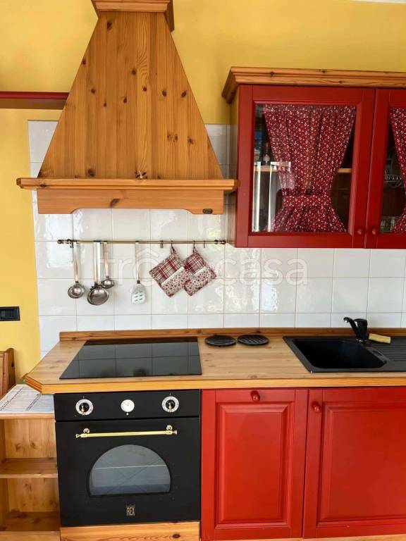 appartamento in affitto a Cremeno