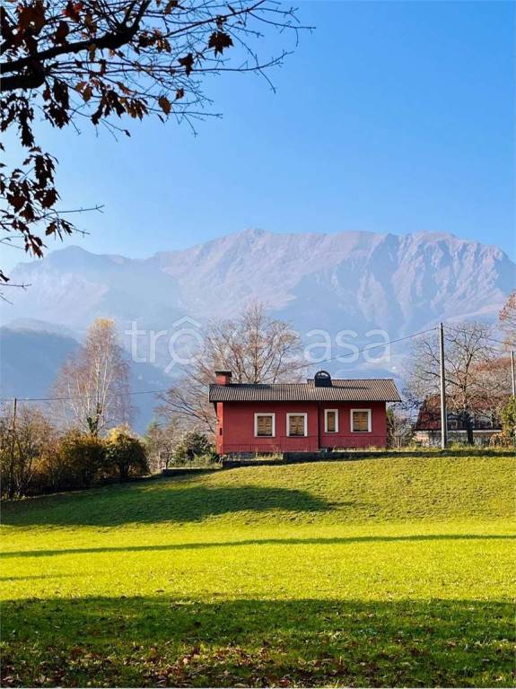 casa indipendente in affitto a Cremeno